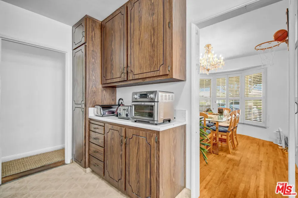 1044 Chelsea Avenue Santa Monica, CA 90403