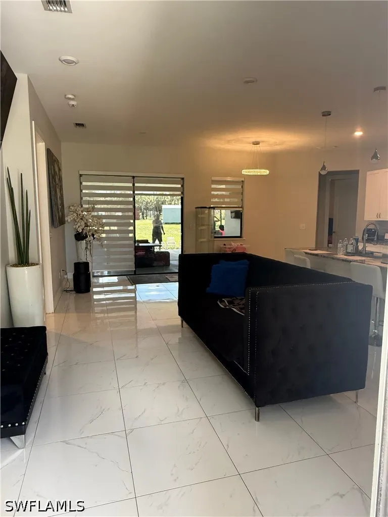 38th Avenue SE Naples, FL 34117