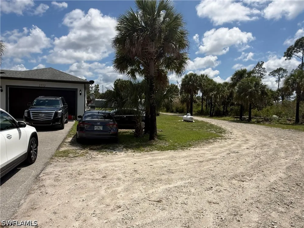 38th Avenue SE Naples, FL 34117