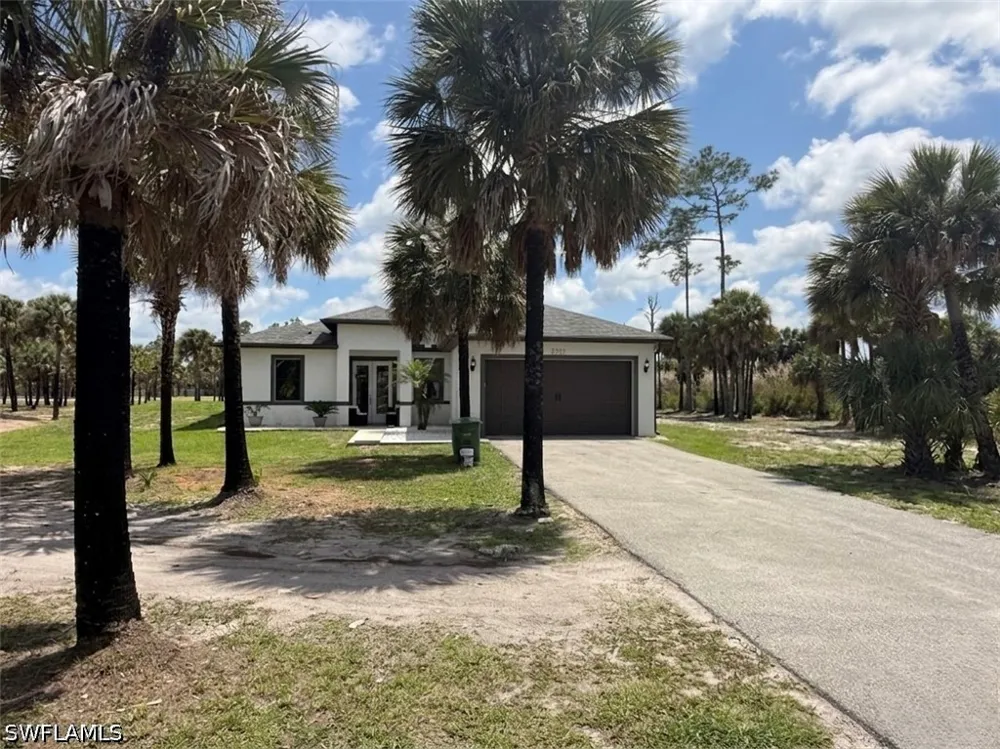 38th Avenue SE Naples, FL 34117