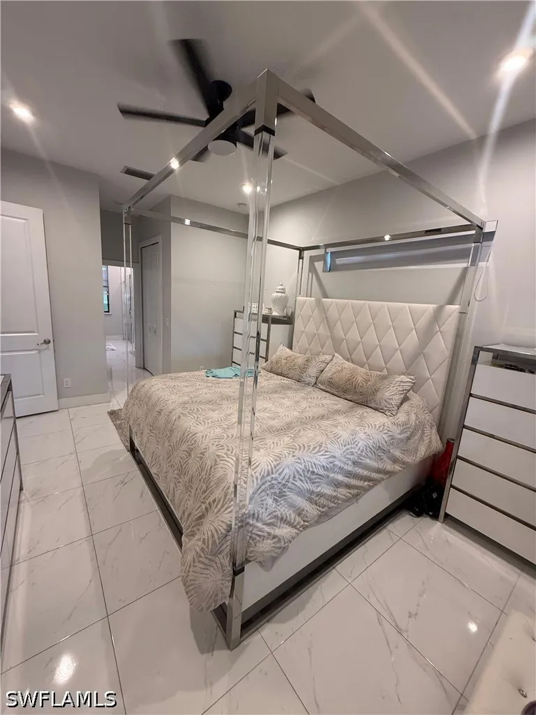 38th Avenue SE Naples, FL 34117