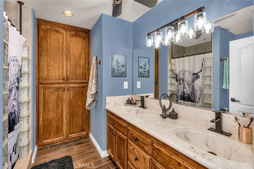 3363 Maravilla Coulterville, CA 95311