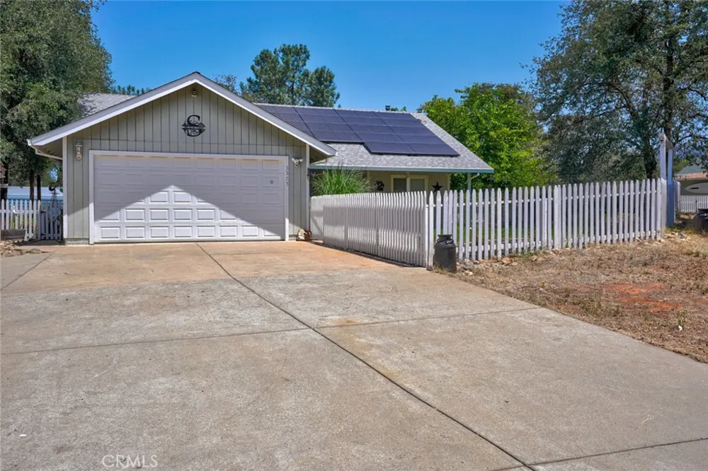 3363 Maravilla Coulterville, CA 95311