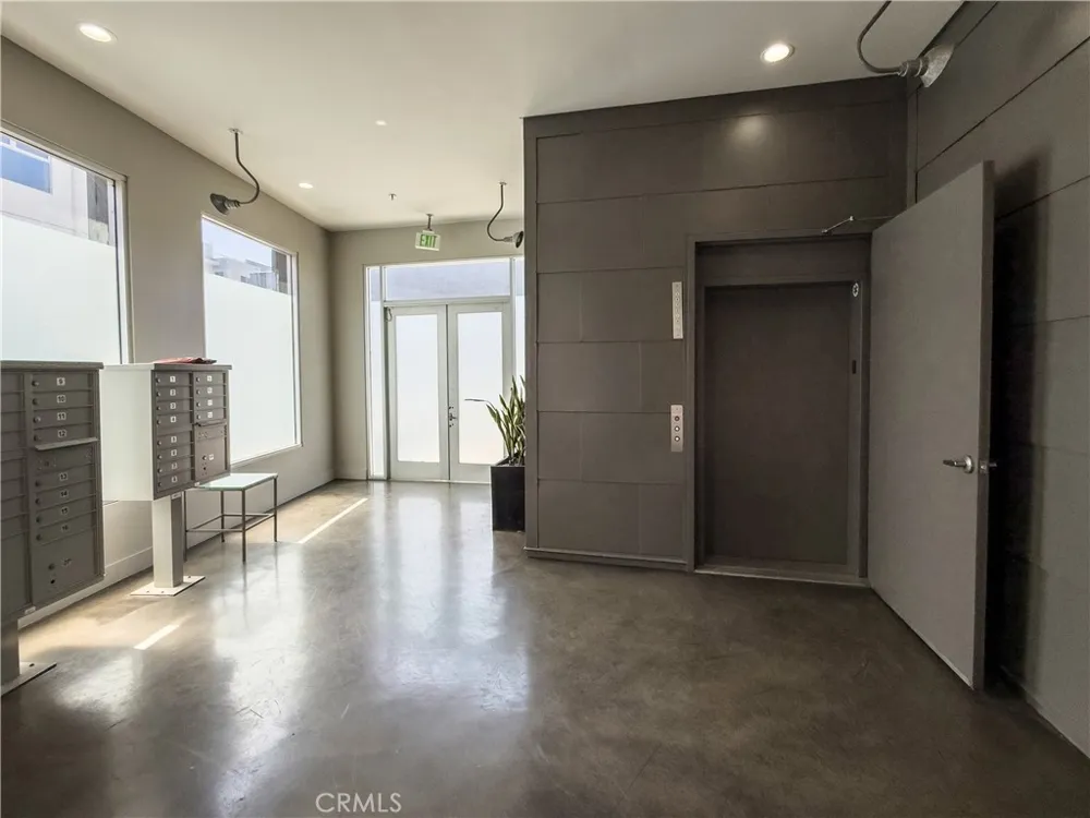 13320 Beach Avenue #301 Marina del Rey, CA 90292
