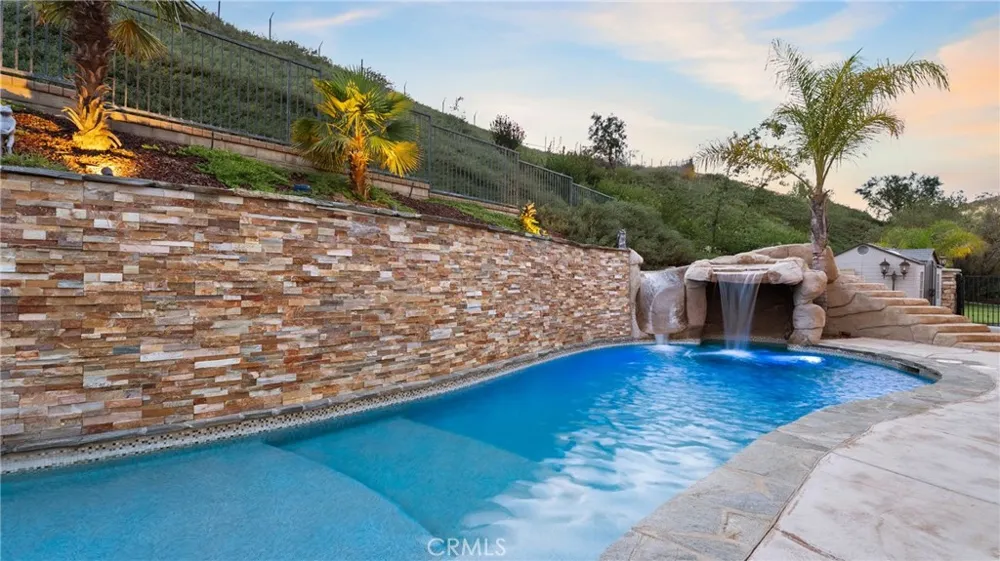 22238 Evening Star Court Saugus, CA 91390