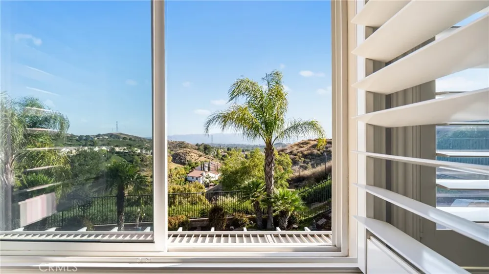 22238 Evening Star Court Saugus, CA 91390