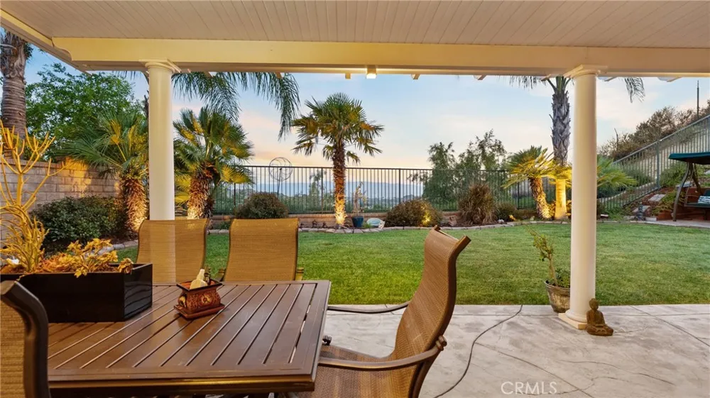 22238 Evening Star Court Saugus, CA 91390