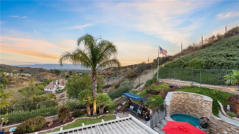 22238 Evening Star Court Saugus, CA 91390