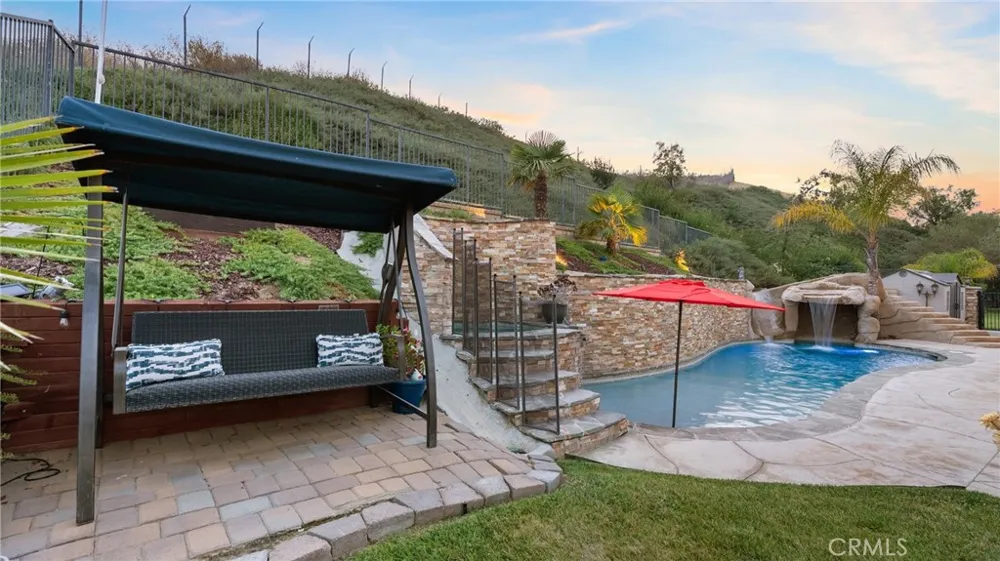 22238 Evening Star Court Saugus, CA 91390
