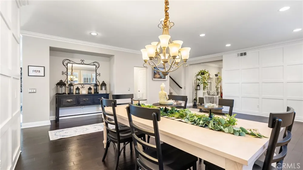 22238 Evening Star Court Saugus, CA 91390