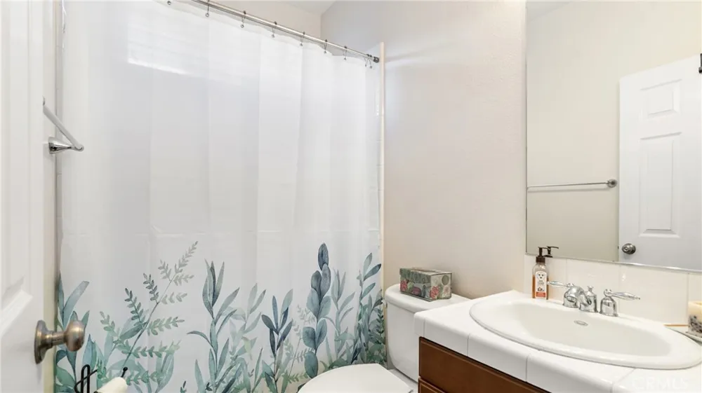 22238 Evening Star Court Saugus, CA 91390