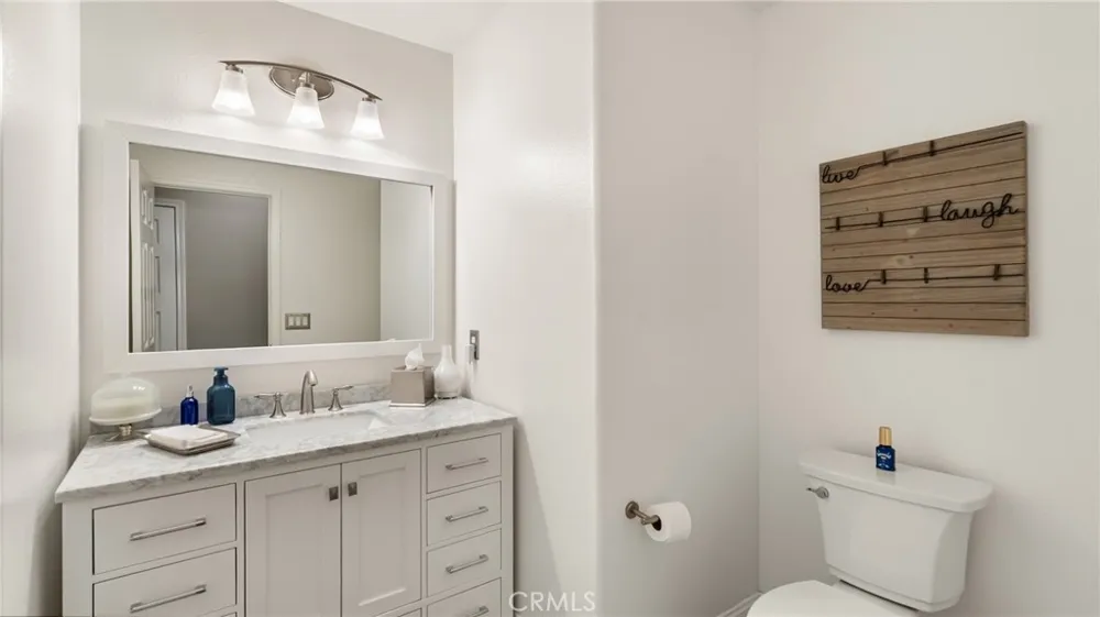 22238 Evening Star Court Saugus, CA 91390