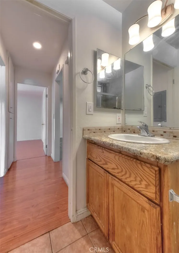 23240 Sesame #C Torrance, CA 90502