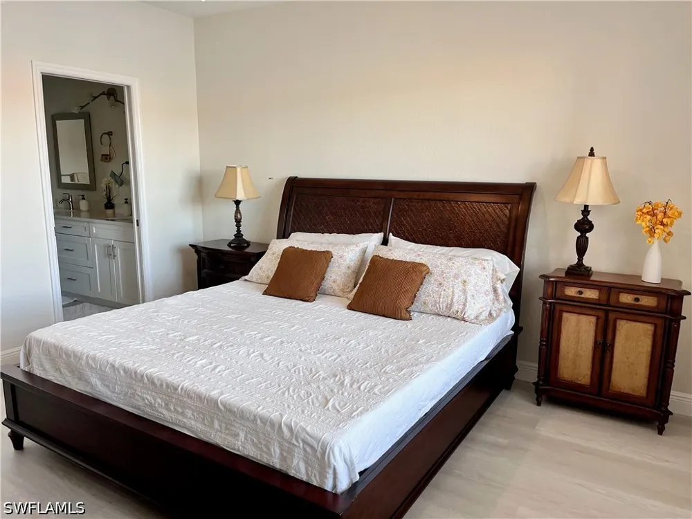 Huntington Lakes Circle #103 Naples, FL 34119