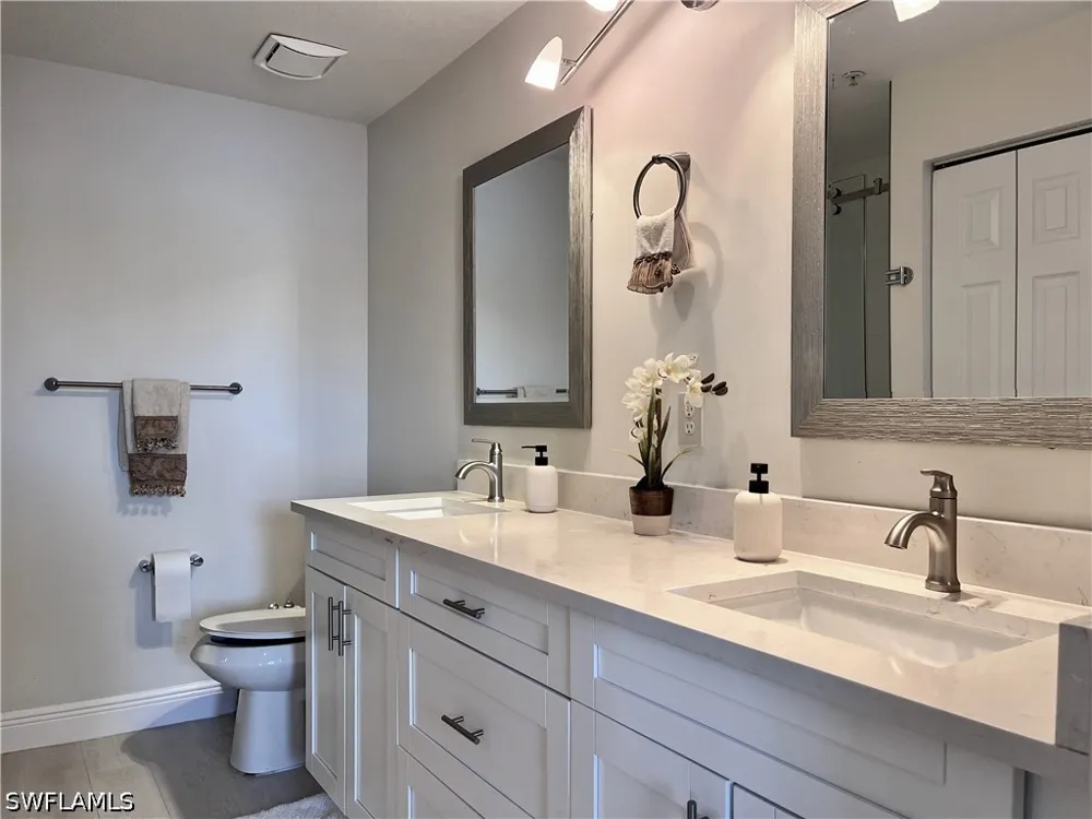 Huntington Lakes Circle #103 Naples, FL 34119