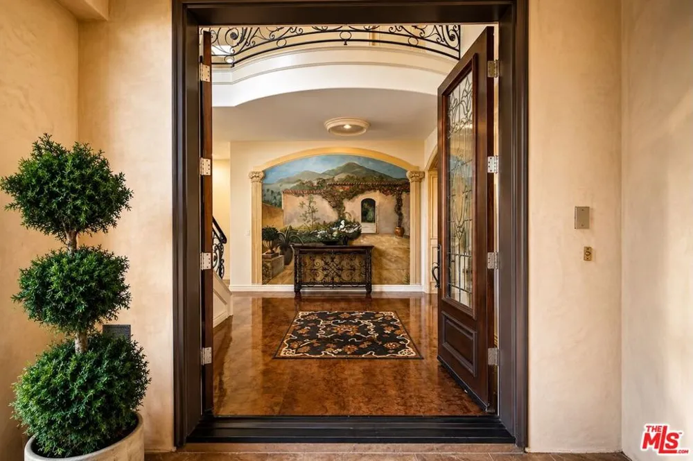 868 Braewood Court South Pasadena, CA 91030