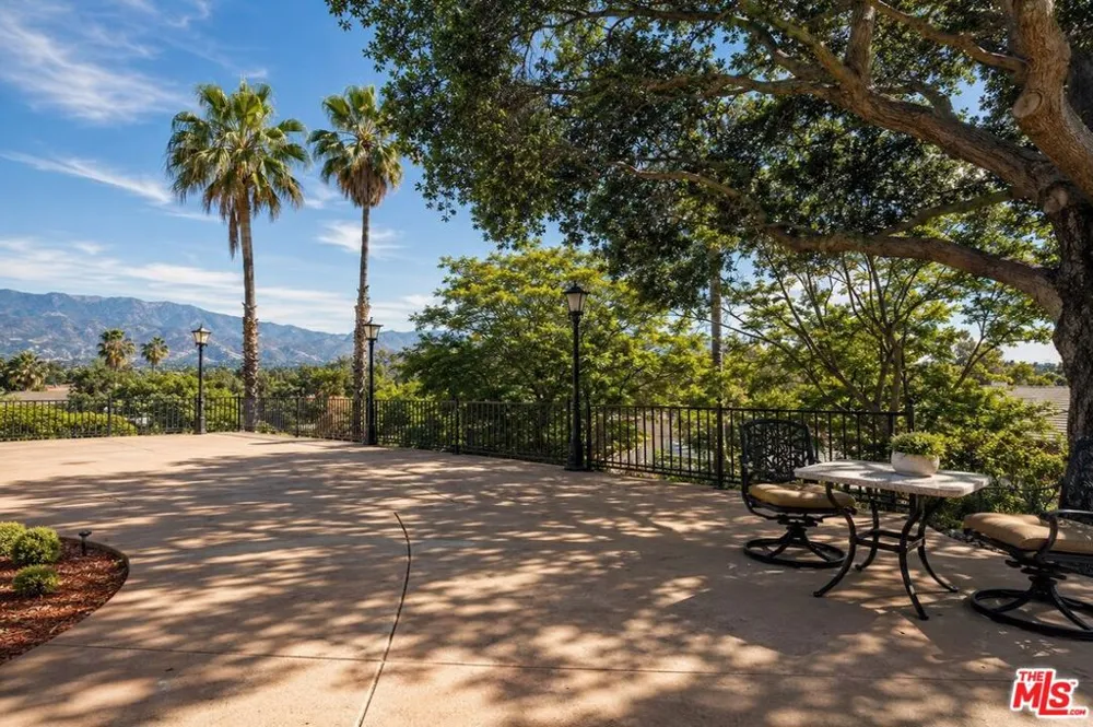 868 Braewood Court South Pasadena, CA 91030