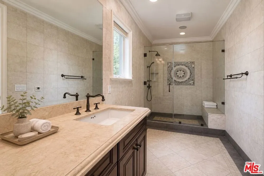 868 Braewood Court South Pasadena, CA 91030