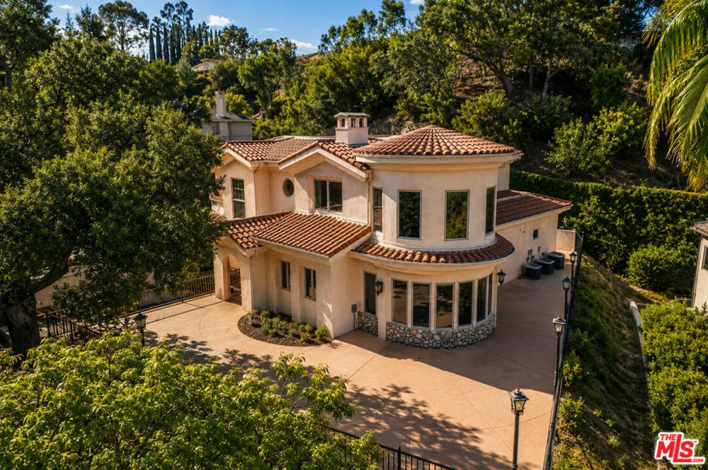 868 Braewood Court South Pasadena, CA 91030