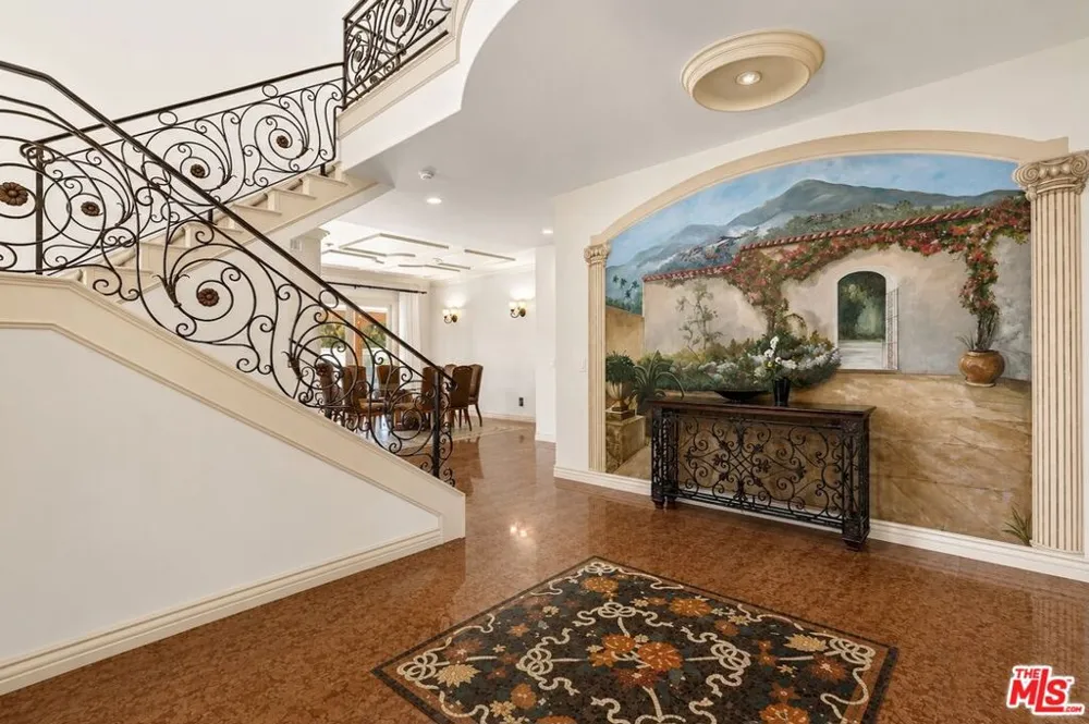 868 Braewood Court South Pasadena, CA 91030