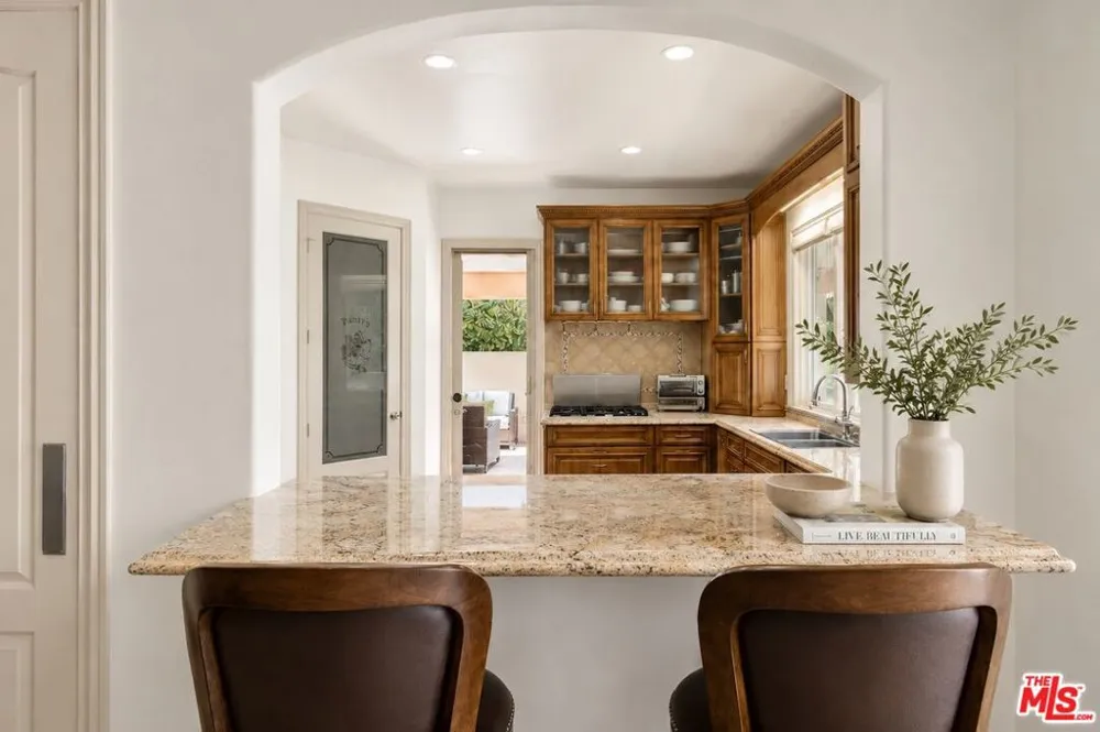 868 Braewood Court South Pasadena, CA 91030