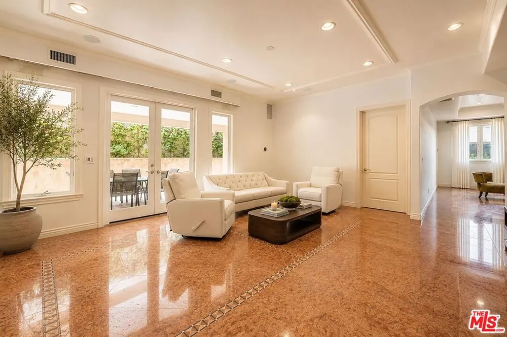 868 Braewood Court South Pasadena, CA 91030