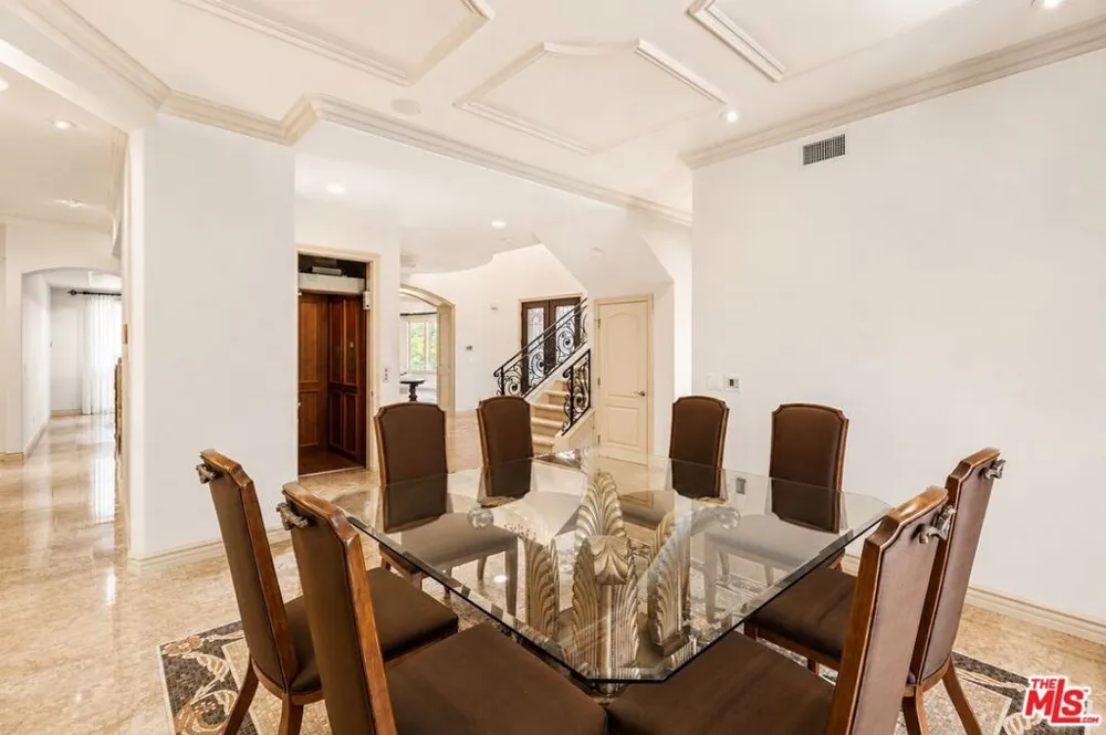 868 Braewood Court South Pasadena, CA 91030