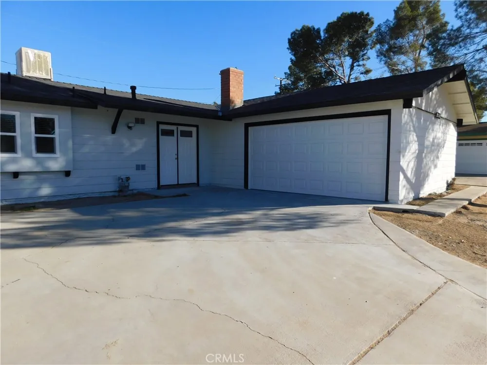 21306 Bancroft Court California City, CA 93505