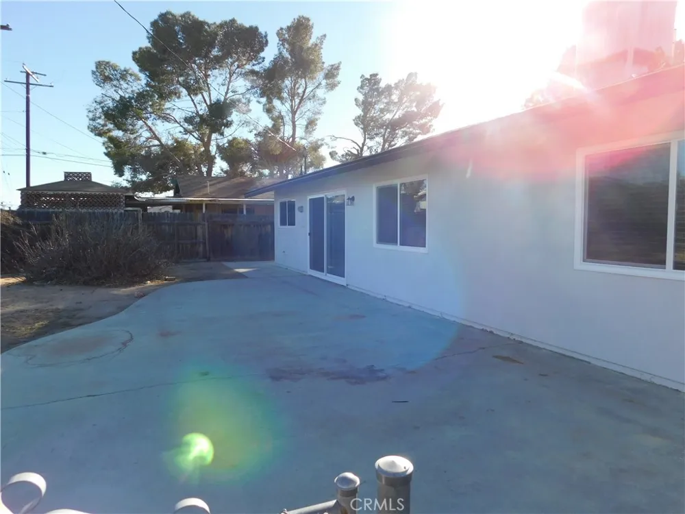 21306 Bancroft Court California City, CA 93505