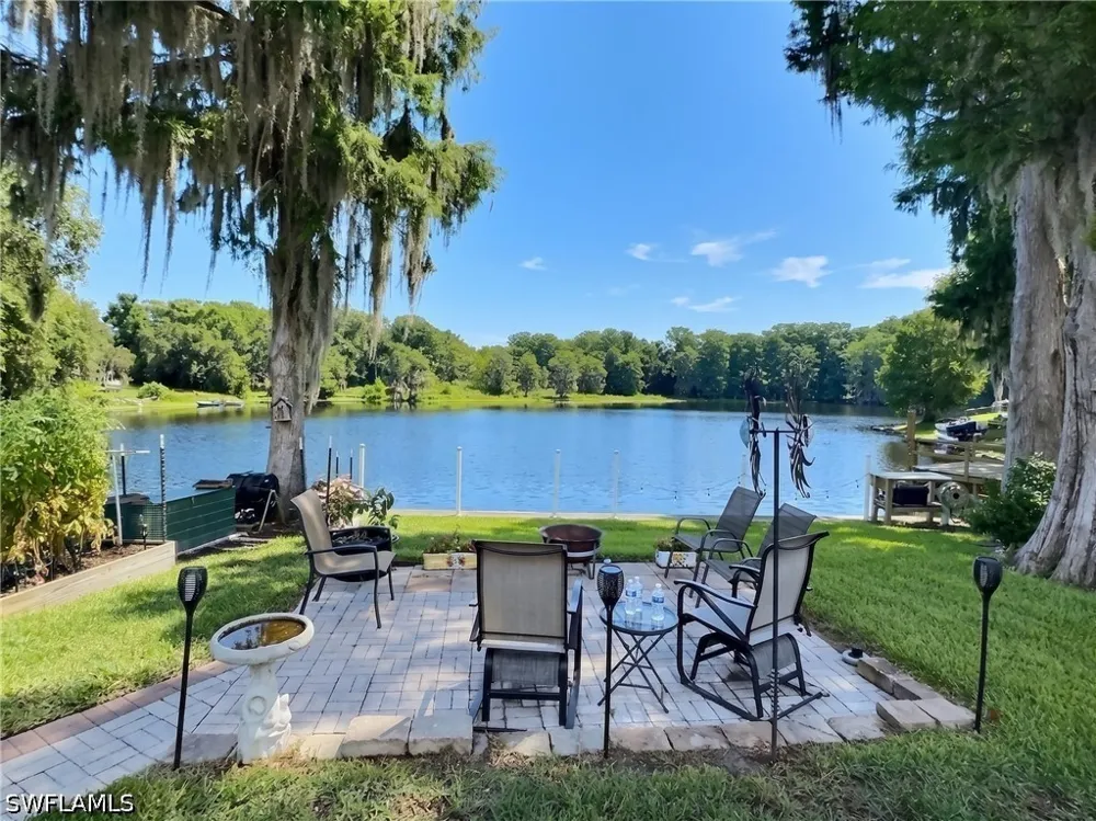 S Paradise Point Inverness, FL 34450