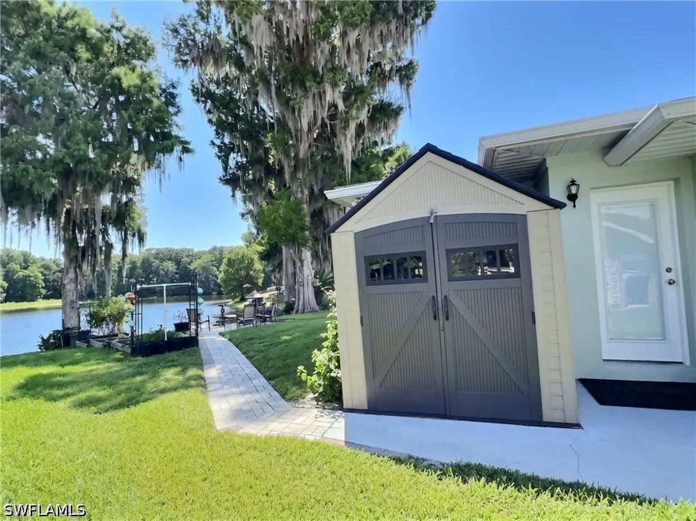 S Paradise Point Inverness, FL 34450