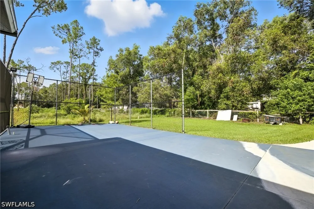 25th Avenue SW Naples, FL 34117