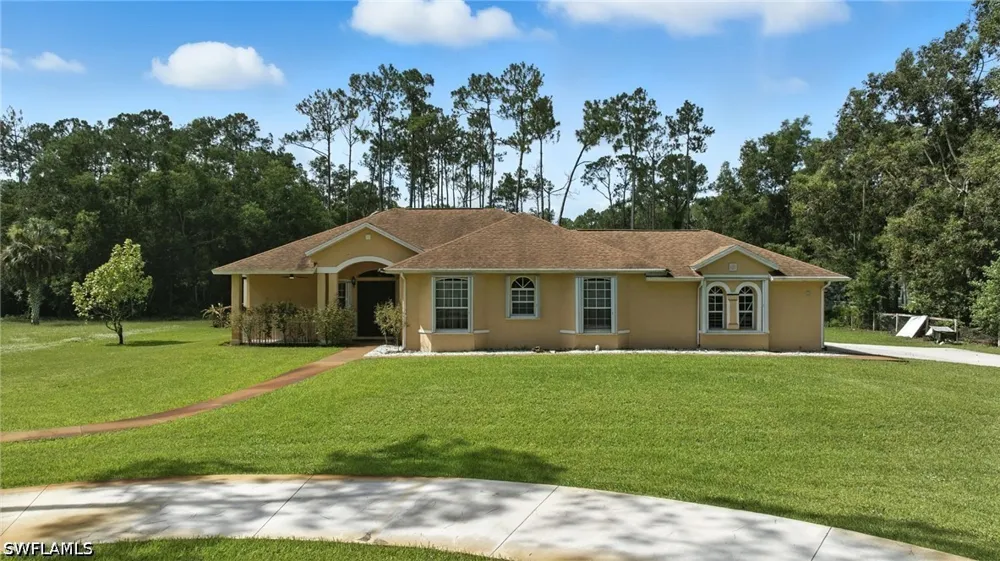 25th Avenue SW Naples, FL 34117