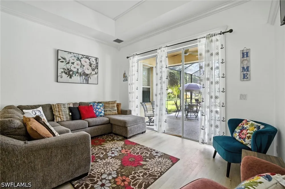 25th Avenue SW Naples, FL 34117