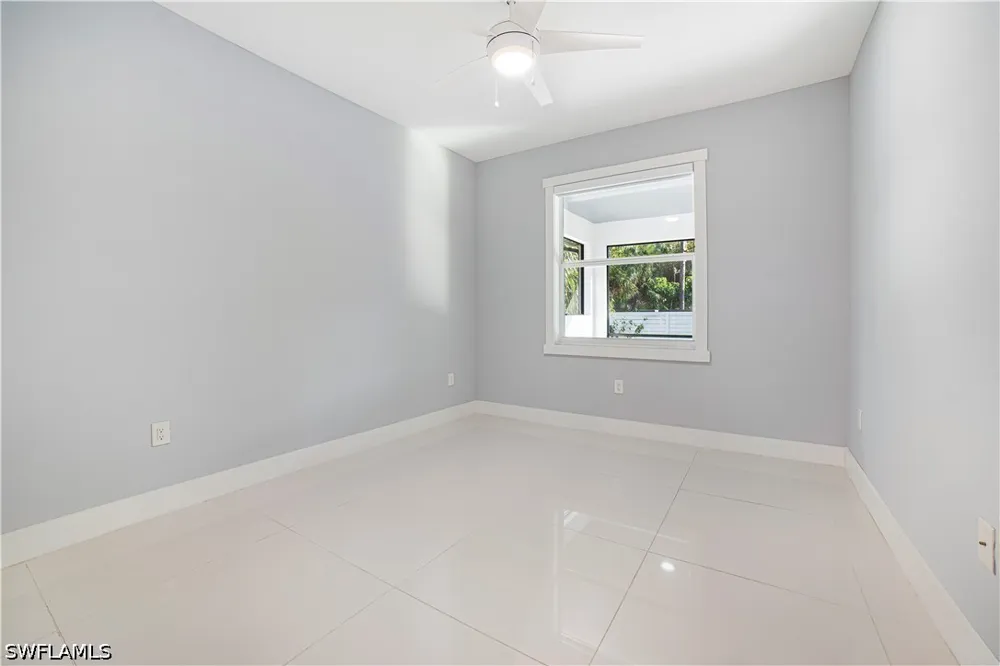 6th Avenue SE Naples, FL 34117
