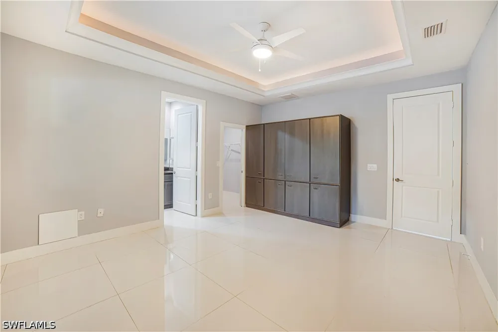 6th Avenue SE Naples, FL 34117