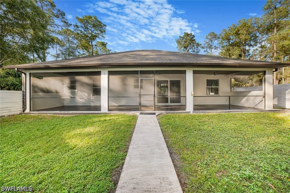 6th Avenue SE Naples, FL 34117