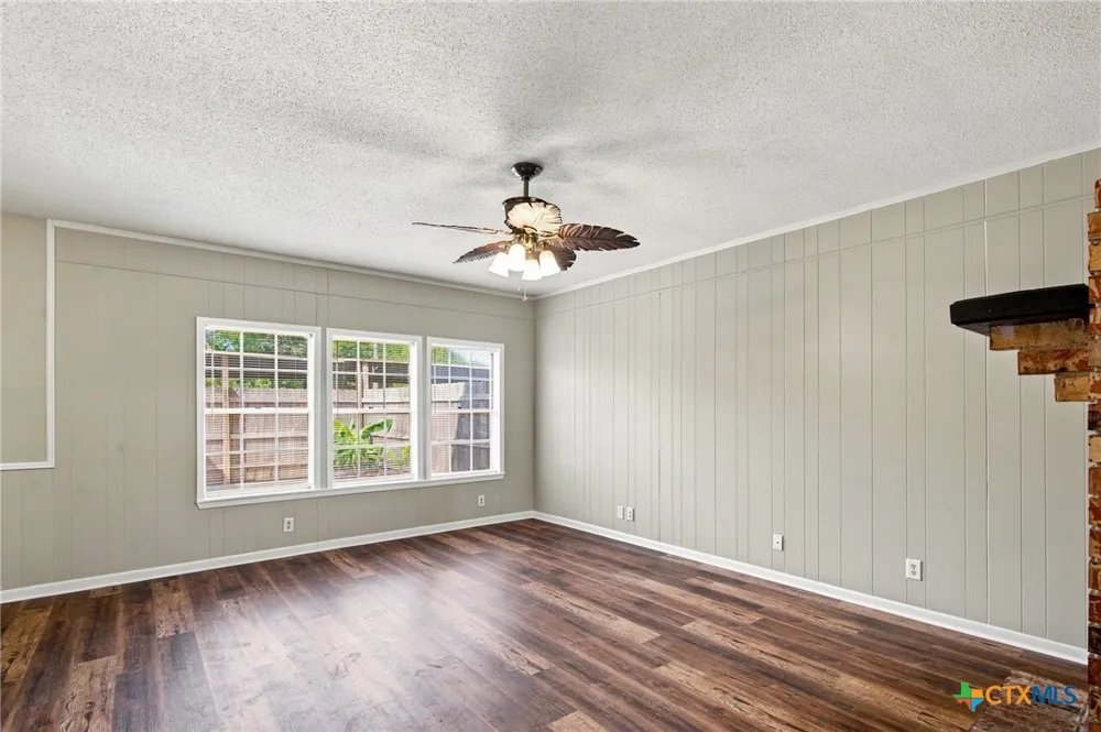 3 Northshire Street Victoria, TX 77904
