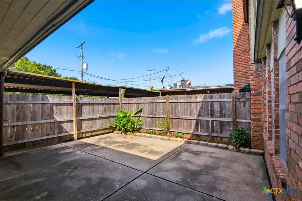 3 Northshire Street Victoria, TX 77904