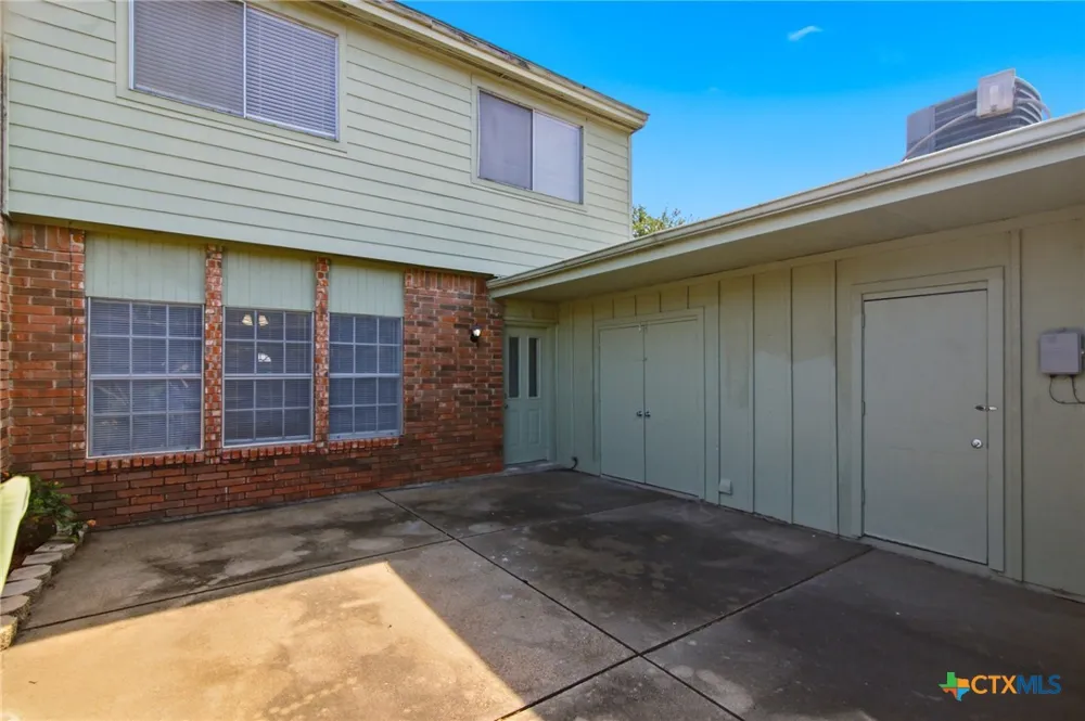 3 Northshire Street Victoria, TX 77904