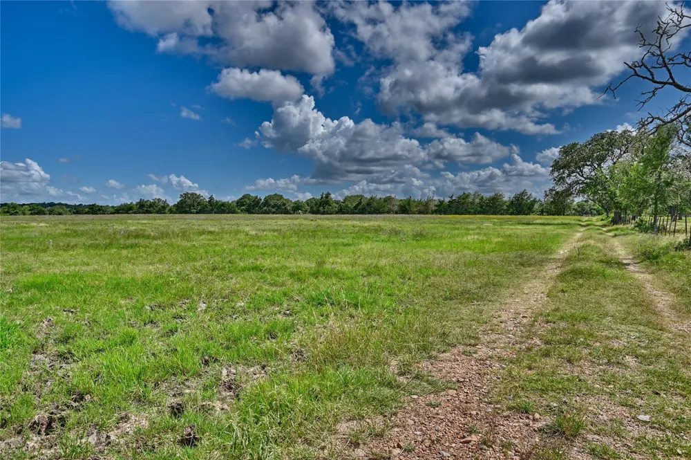 Homeyer Mtn Road Burton, TX 77835
