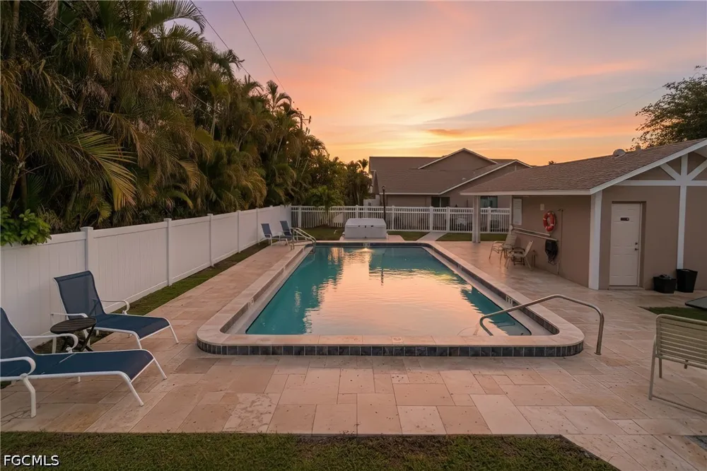 SE 8th Terrace #2H Cape Coral, FL 33990