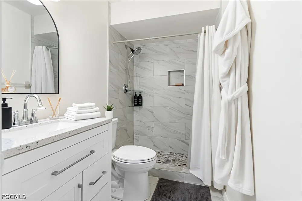 SE 8th Terrace #2H Cape Coral, FL 33990