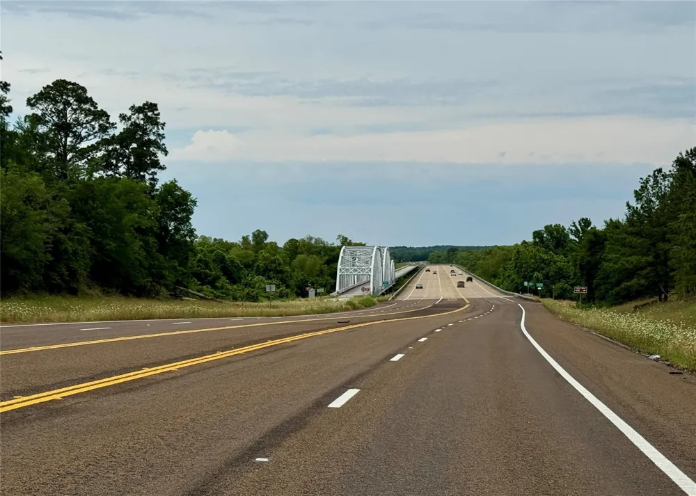 Lake Road Riverside, TX 77320