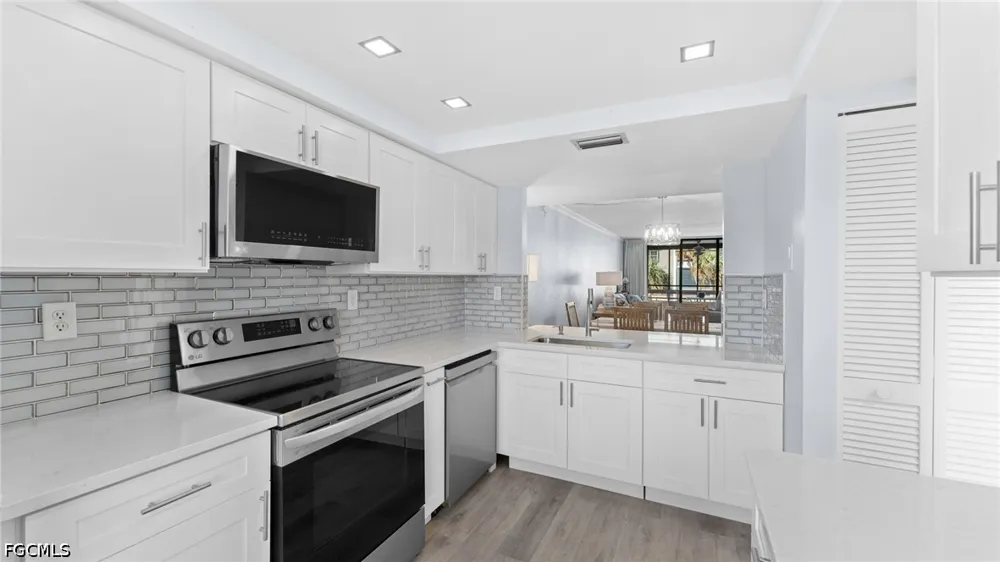 W Gulf Drive #104 Sanibel, FL 33957
