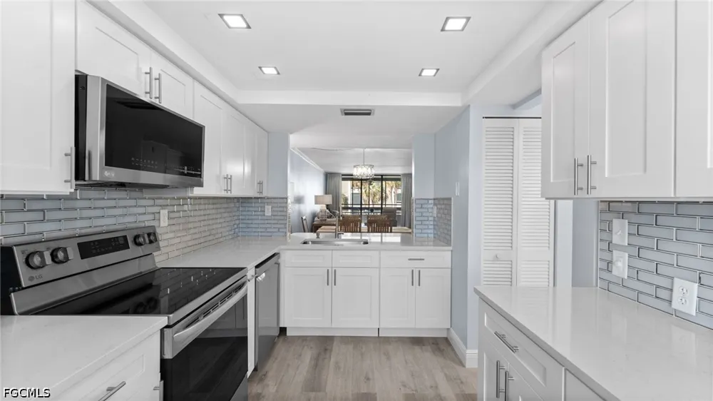 W Gulf Drive #104 Sanibel, FL 33957