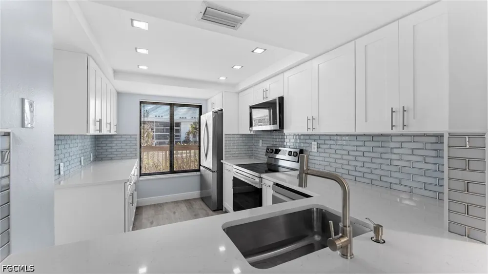 W Gulf Drive #104 Sanibel, FL 33957