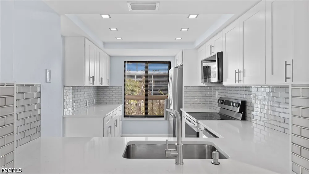 W Gulf Drive #104 Sanibel, FL 33957