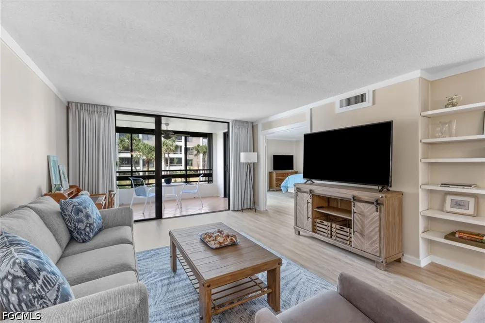 W Gulf Drive #104 Sanibel, FL 33957