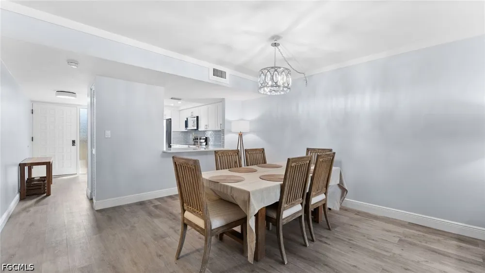 W Gulf Drive #104 Sanibel, FL 33957